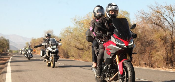 Qué llevar para viajar en moto por Chile: Consejos prácticos para motociclistas
